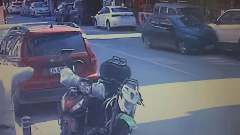 İstanbul'da Takla Atan Araç Kazası