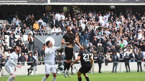 Altay ve Çoruhlu FK Berabere Kaldı