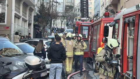 İstanbul Şişli'de Otel Yangını Paniği