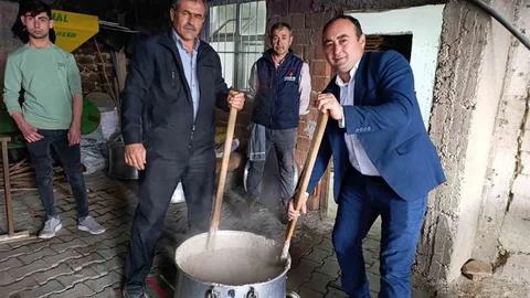 Gördes'te Geleneksel Köy Hayrı Etkinliği