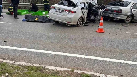 Polatlı'da İki Araç Çarpıştı