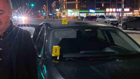 Bursa'da Otomobile Mermi İstila Etti