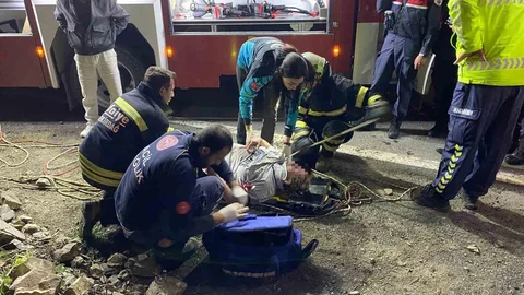 Tekirdağ'da Uçurumdan Düşen Araçta 3 Yaralı