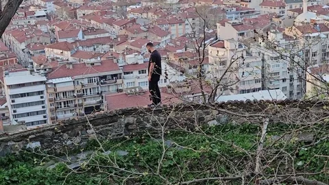 Bursa Tophane Surlarında İntihar Tehdidi
