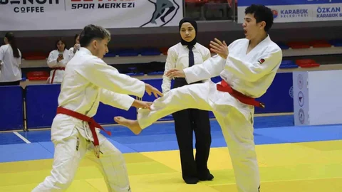 Karabük'te Ju Jitsu Şampiyonası Sonuçlandı