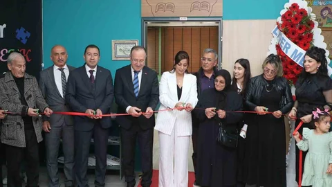 Suzan Teyze Kütüphanesi Antalya'da Açıldı