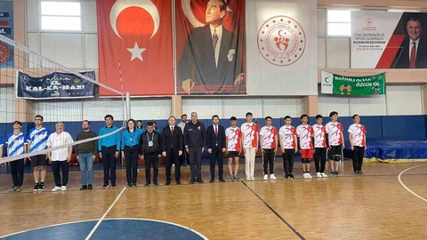 Kayseri'de Voleybol Müsabakaları Tamamlandı