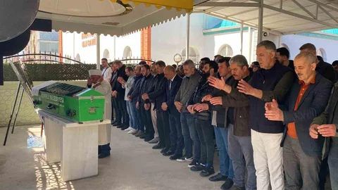 Emekli İşçi Son Yolculuğuna Uğurlandı