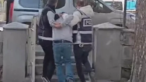 Hırsızlık Suçundan Aranan Şahıs Kayseri'de Yakalandı