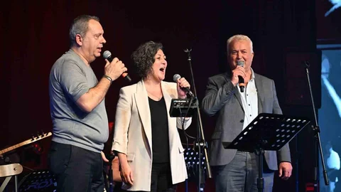 Manisa'da Ustalara Saygı Gecesi İlgi Gördü