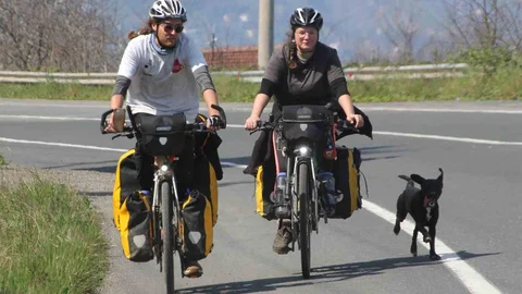 İngiltere'den Ordu'ya Bisikletle Gelen İki Maceracı