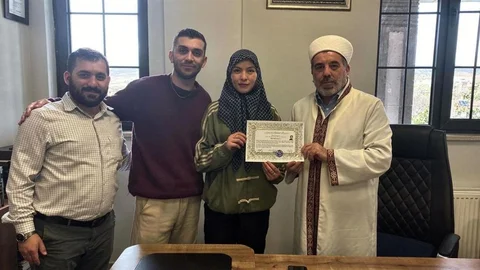 Çinli Kadın Müslüman Olma Kararı Aldı