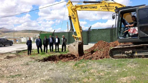 Akçadağ'da Acil Sağlık İstasyonu Temeli Atıldı