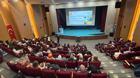 Sakarya'da "Otizmi Anlamak" Paneli