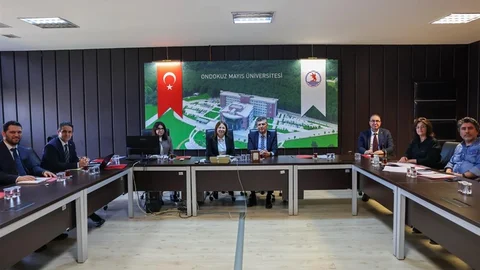 Ondokuz Mayıs Üniversitesi'nde Uzay Projesi Görüşmesi
