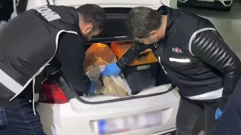 Edirne'de 2 Bin Yıllık Heykel Ele Geçirildi