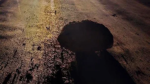 Karabük'te Kaya Parçaları Yola Düştü