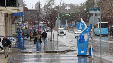 Erzurum'da Kar Yağışı Etkili Oldu