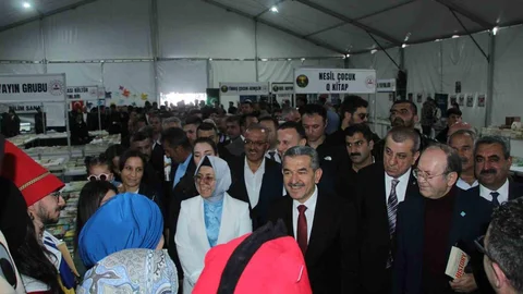 İdil'de Kitap Fuarı Başladı