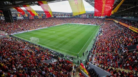 Göztepe Galatasaray Maçına Hazırlanıyor