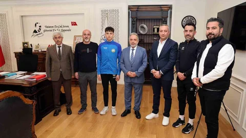Talas'ta Milli Takım Sevinci