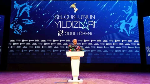 Selçuklu’nun Başarılı Sporcuları Ödüllendirildi