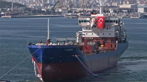 RMK Marine T. Florya’yı Denize İndirdi