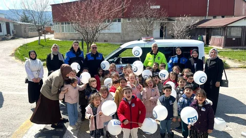 Afyonkarahisar'daki Anaokulu Öğrencilerine Polis Eğitimi