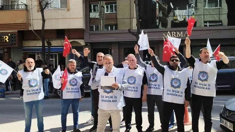 Öz İplik İş’ten Ar Leder Önünde Açıklama