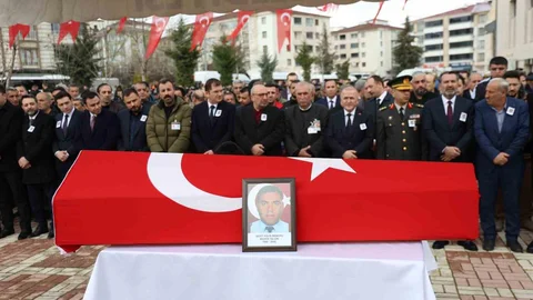 Elazığ'da Şehit Polis Uğurlandı
