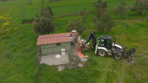 Çanakkale'de Kaçak Yapı Yıkımı Gerçekleşti