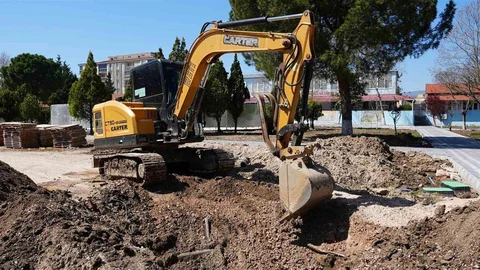 Susurluk'ta Atatürk Parkı Yenileniyor