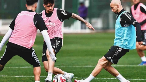 Beşiktaş, Antalyaspor Maçına Hazırlanıyor