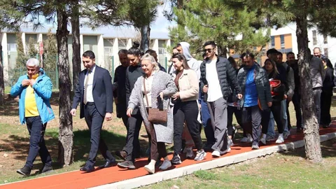 Elazığ'da Sağlıklı Yaşam Yürüyüşü