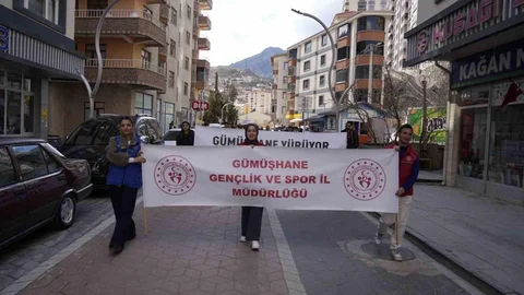 Gümüşhane'de Obezite Yürüyüşü Düzenlendi