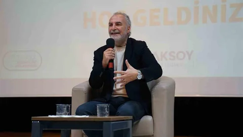 Tarık Tufan Esenyurt'ta Okurlarıyla Buluştu