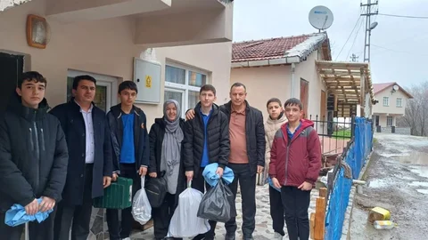 Meslek Lisesi Öğrencilerinden Gönül Alan Proje