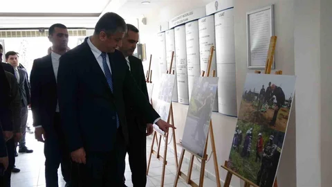 Kozan'da Güven ve Fedakarlık Sergisi Açıldı