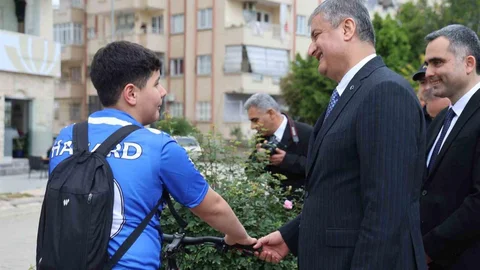 Adana'da Vali Yavuz Vatandaşlarla Buluştu