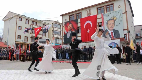 Şenkaya'da Kurtuluş Coşkusu Yaşandı