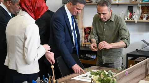 Erzurum'da Sanat Sergisi Açıldı