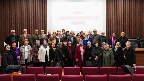 Erzurum'da Anlamlı Konferans Düzenlendi