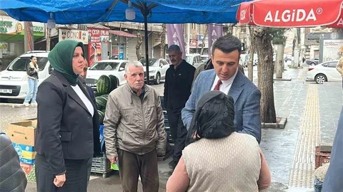 Bağlar Kaymakamı Özdemir Vatandaşlarla Buluştu