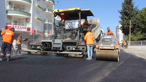 Mersin'de Yol Yenileme Çalışması