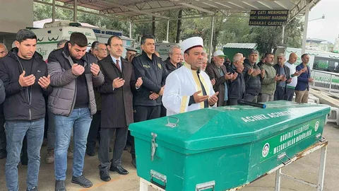 Kadirli'de Sel Felaketi Sonrası Cenaze Töreni