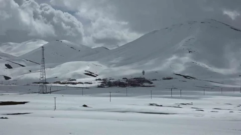 Van'da İki Mevsim Yaşanıyor