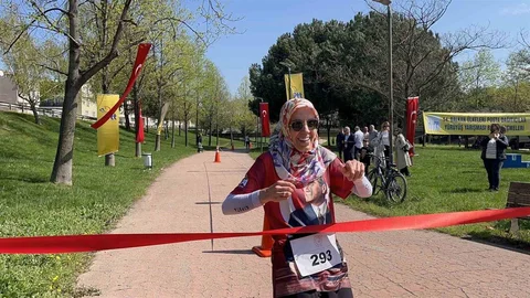 Bursa'da Postacı Yarışı Düzenlendi