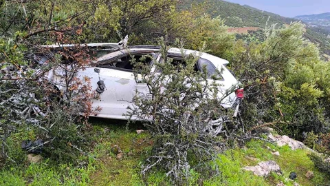 Gaziantep'te Uçuruma Yuvarlanan Araçta 1 Ölü