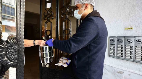 Denizli'de İyilik Sofrası 100 Kat Büyüdü