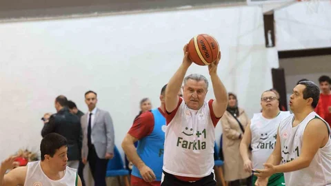 Bakan Bak Özel Sporcular İçin Bir Araya Geldi